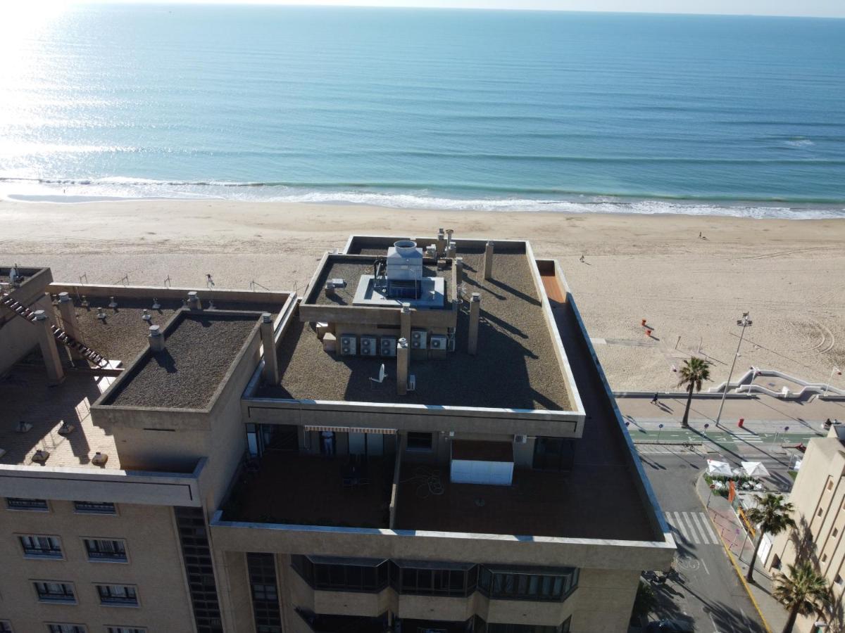 Atico Primera Linea De Playa. Cádis Exterior foto