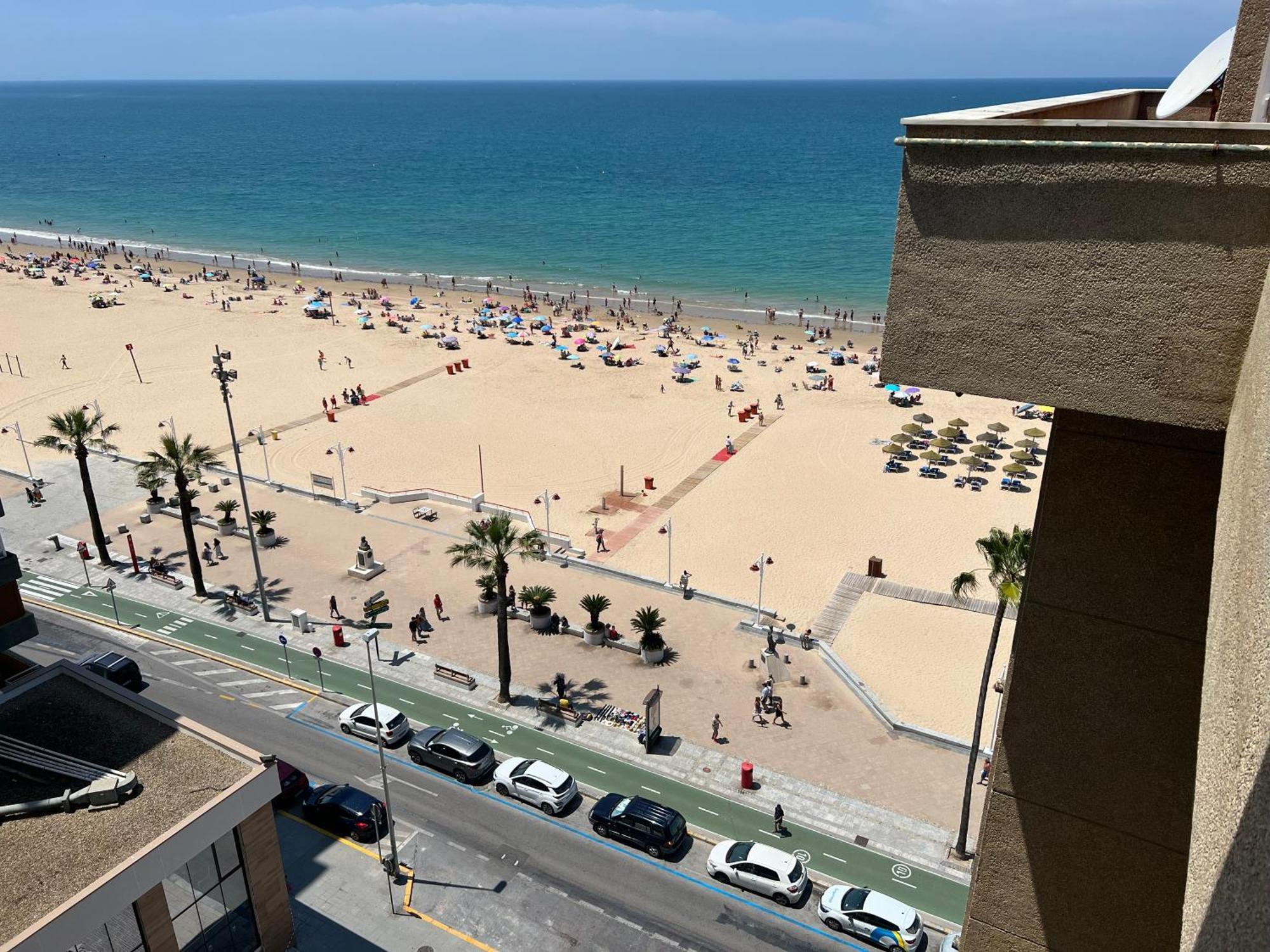Atico Primera Linea De Playa. Cádis Exterior foto